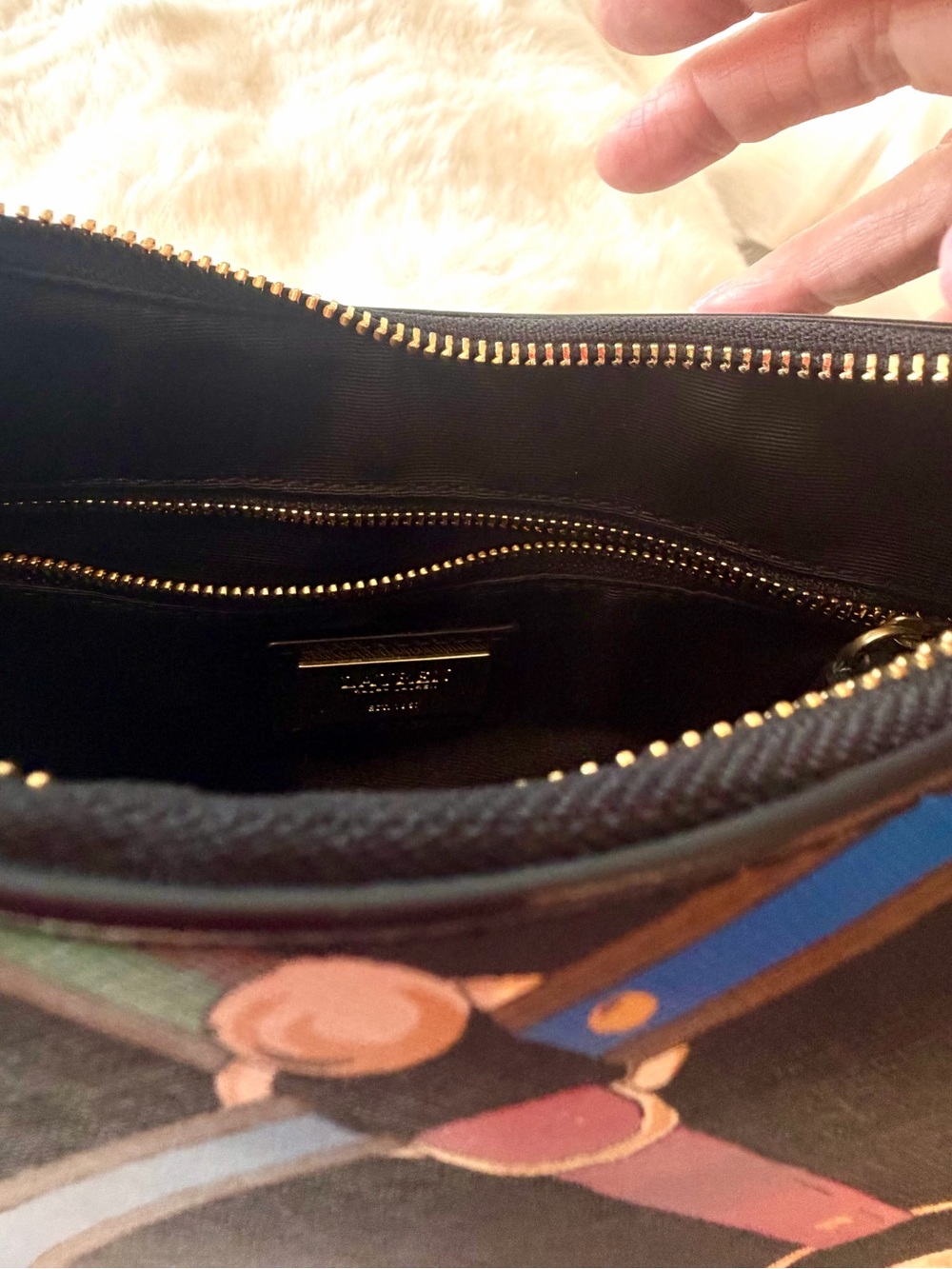 Lauren Ralph Lauren Black Shoulder Bag with Multicolor Equestrian Print - Picture 4 of 9